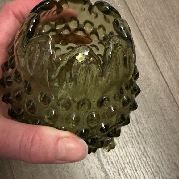 Vintage Green Glass Vase - Picture 5 of 5